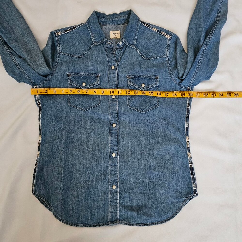 Gap 1969 Blue Horse Print Shoulder Side Pattern Trim Denim Western Shirt Size M - Picture 11 of 13